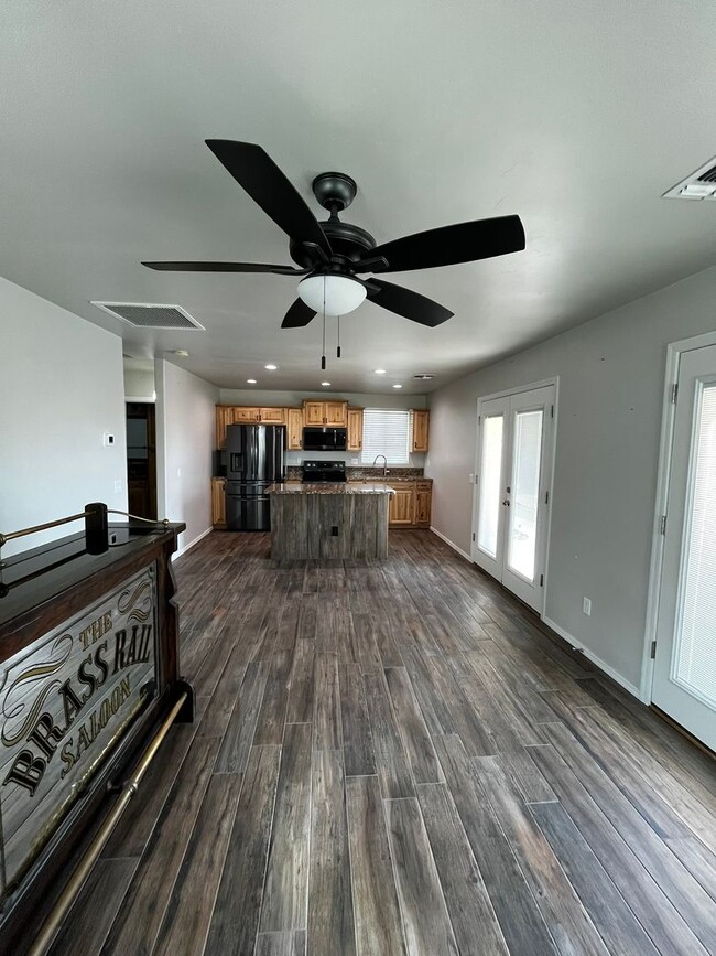 Building Photo - 1 Bed 1 Bathroom Casita UTILITIES INCLUDED!