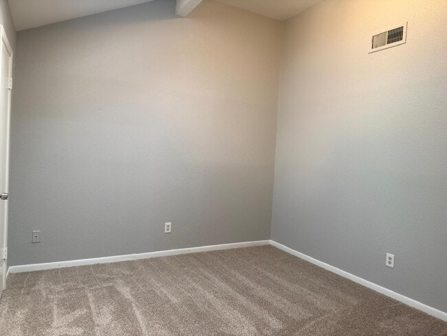 Building Photo - 3004 Gilmar Dr