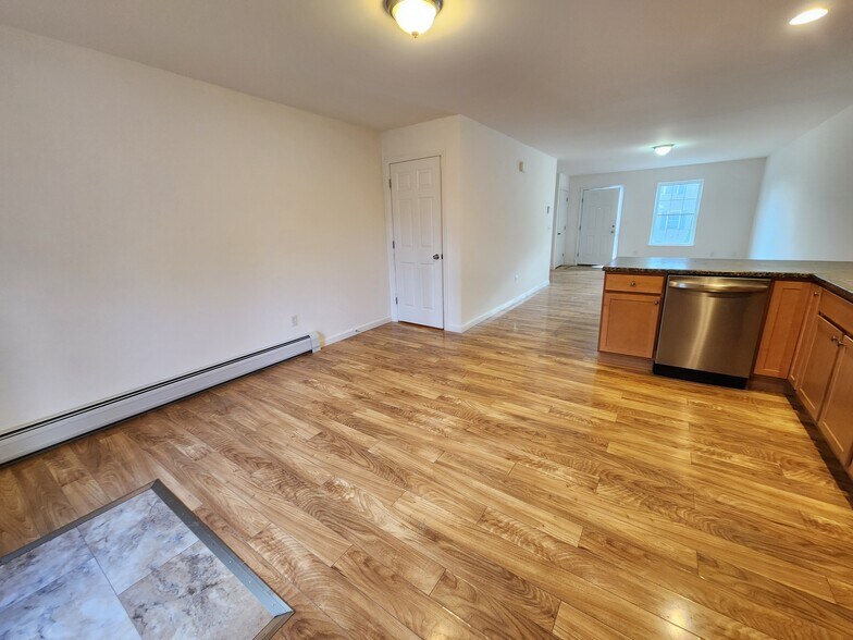 Building Photo - 1008 Fieldstone Ln