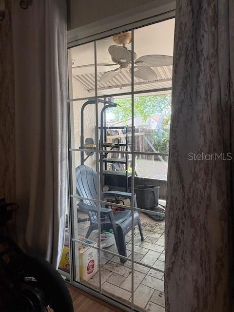 Building Photo - 2037 Sunset Grove Ln