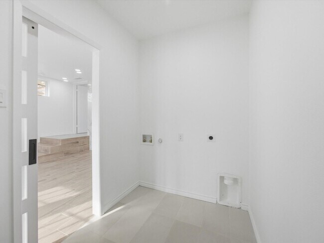 Building Photo - 10270 Kilkenny Pl