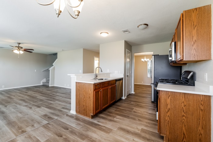 Building Photo - 2323 Emory Knoll Dr