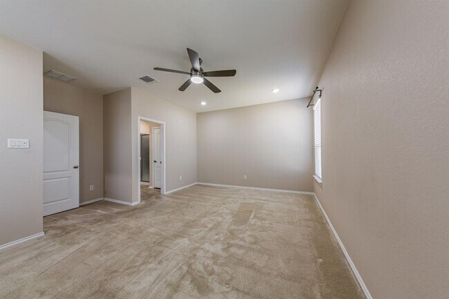 Building Photo - 1113 Arbor Acres Loop