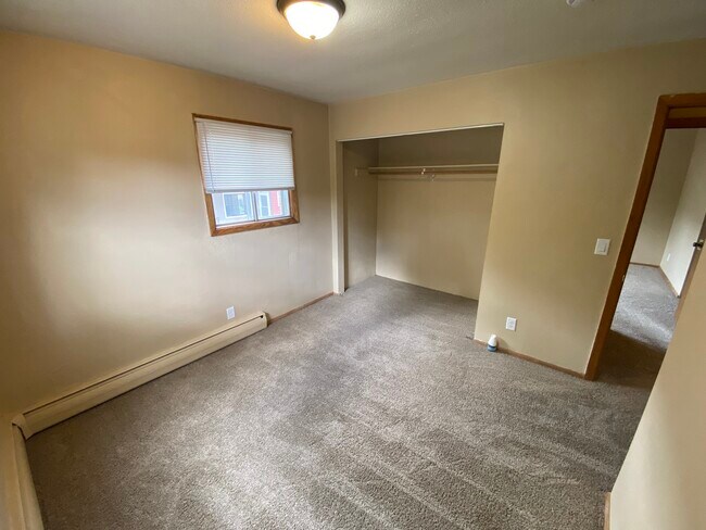 Building Photo - Ember Crest Apartments