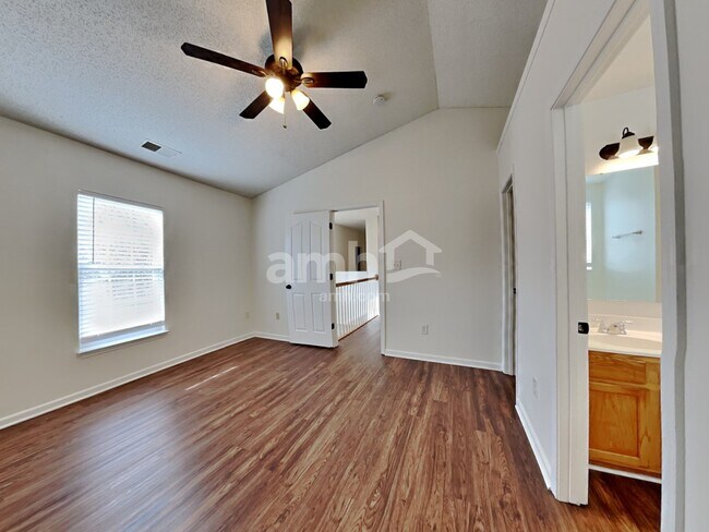 Building Photo - 13340 Philip Michael Rd