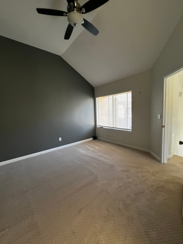 Building Photo - 229 Sunset Dr