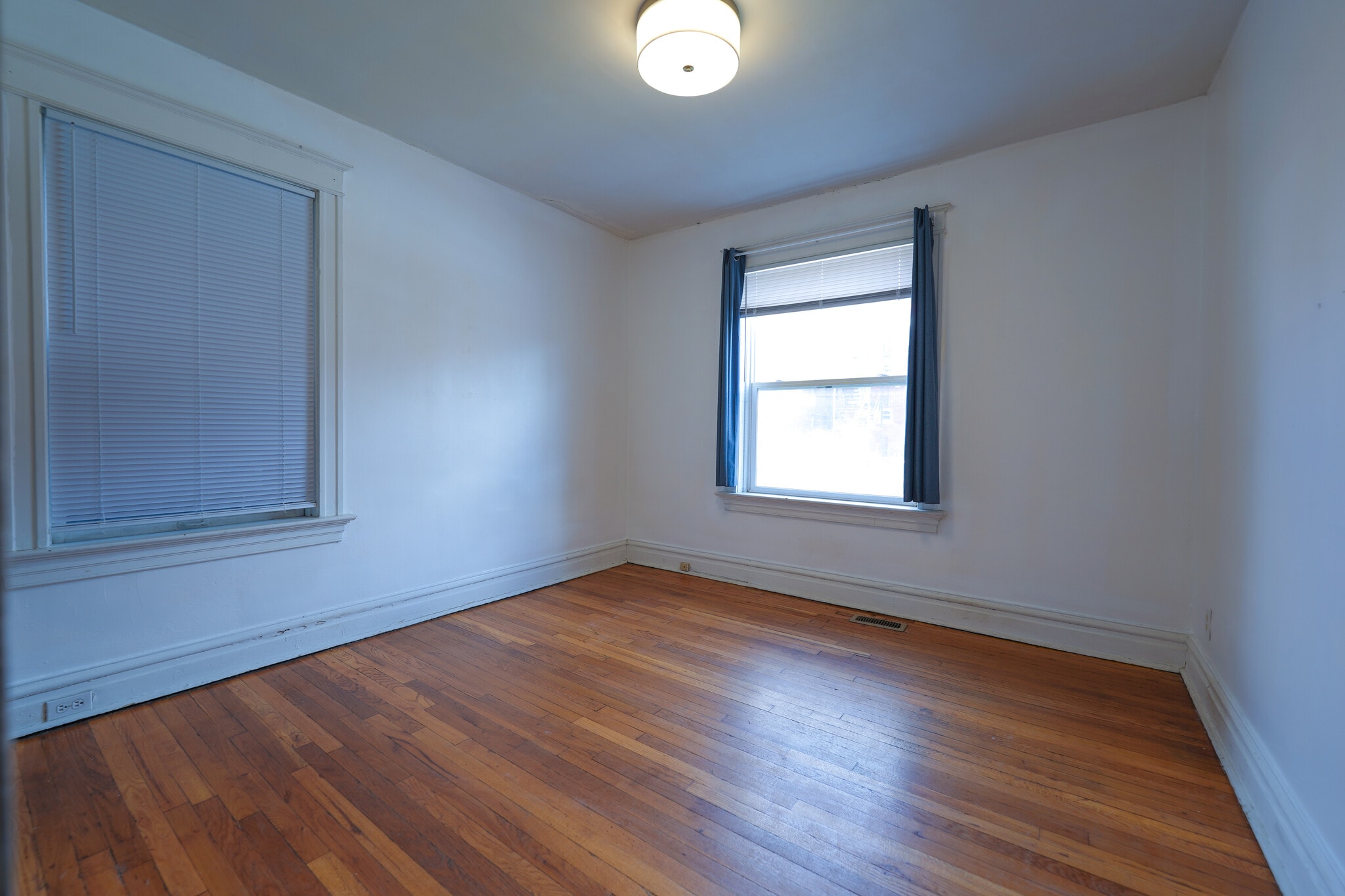 Building Photo - 724 Heman Ave