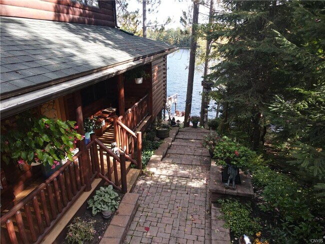 Building Photo - 52 Buck Lake Rd