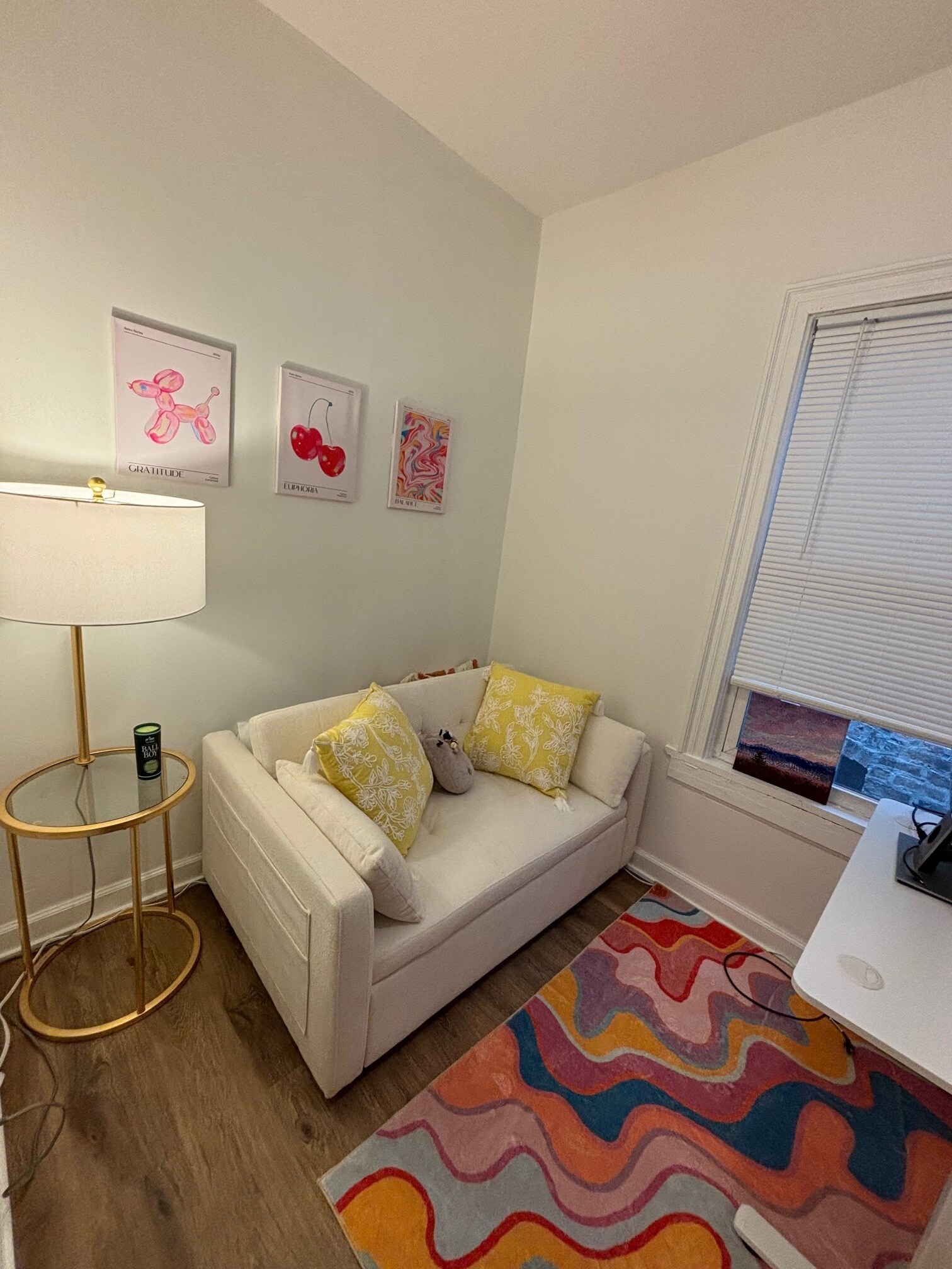 Building Photo - 1518 W Augusta Blvd