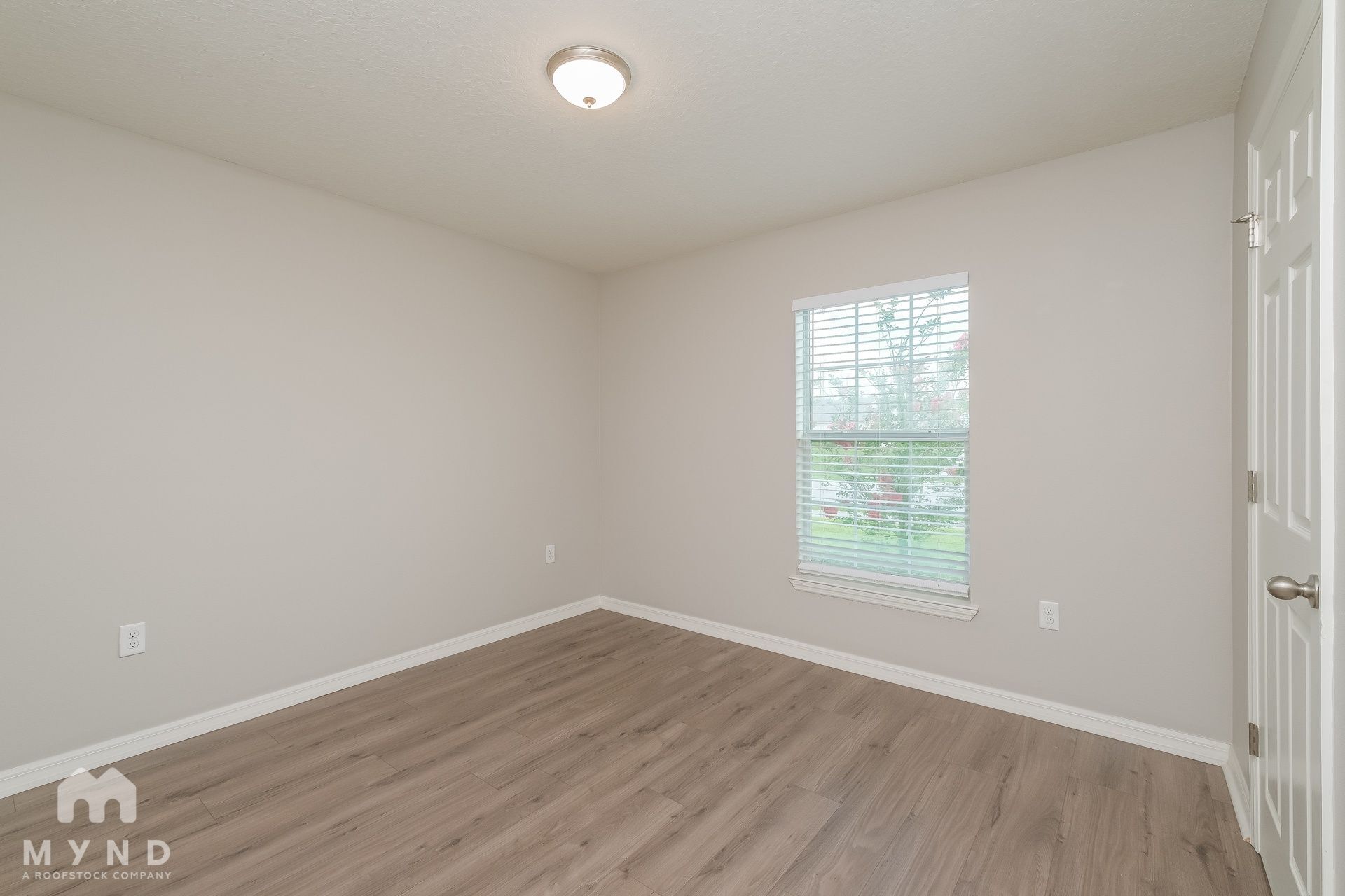Building Photo - 6600 Wirevine Dr