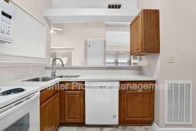 Building Photo - 3607 McCuiston Rd