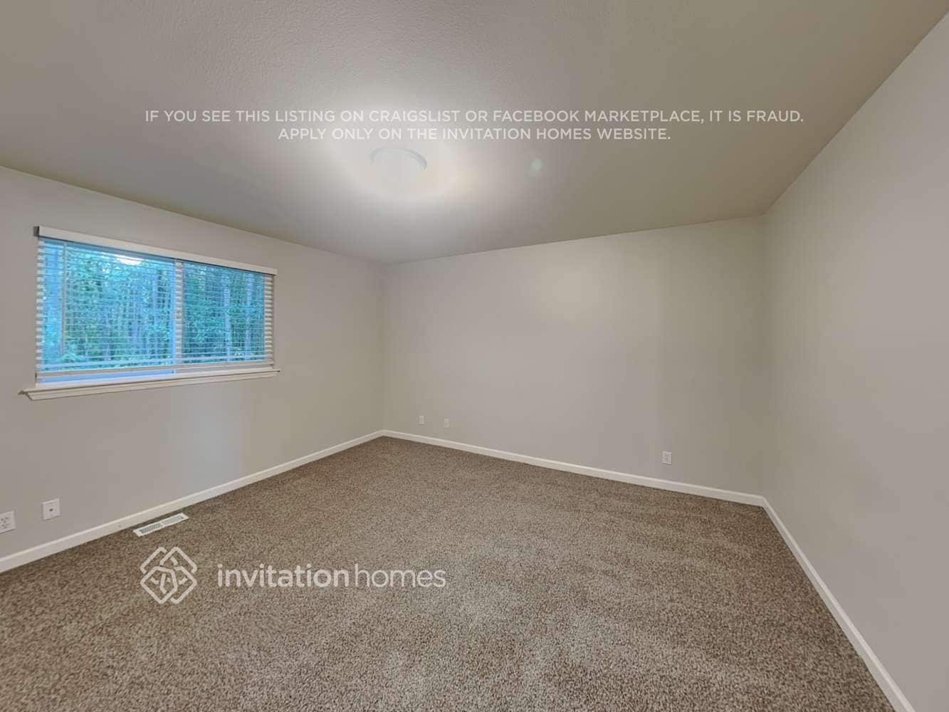Building Photo - 12722 58th Ave NE