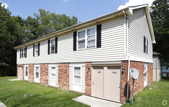 Primary Photo - 1431-1437 Forest Ln