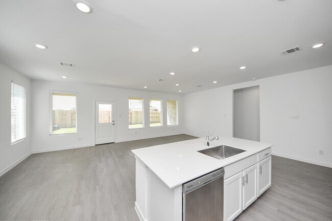 Building Photo - 3029 Avenida Sonoma Dr