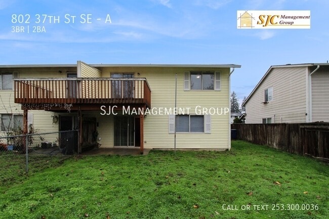 Building Photo - 802 37th St SE