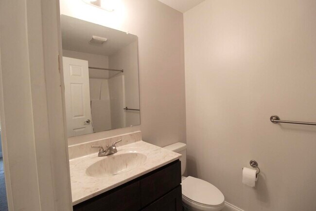 Building Photo - 2221 Lapis Ln