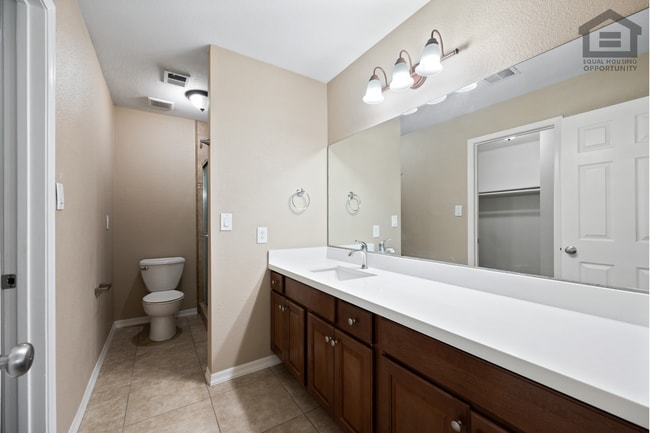 Building Photo - 3Bed/2Bath House at Thunderbird/59th Ave! Ready for Immediate Move-In! – RV GATE!