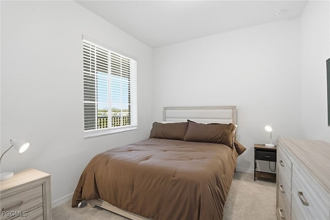 Building Photo - 14161 Heritage Landing Blvd