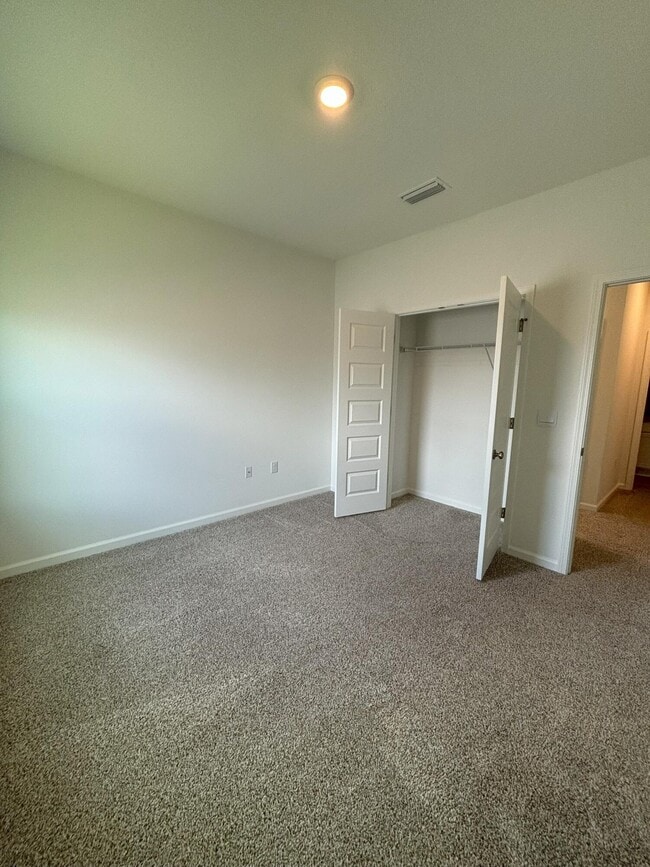 Building Photo - 231 Stagerbush St