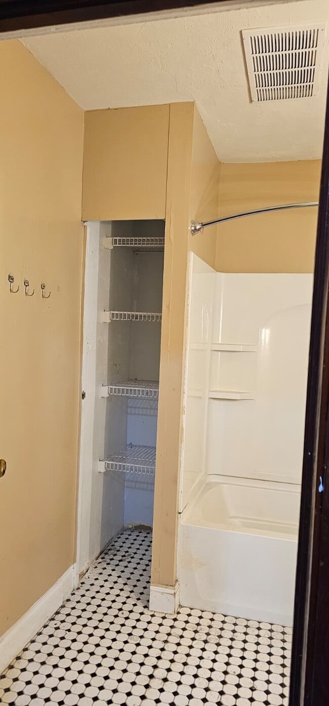 Building Photo - 7511 Indiana Ave