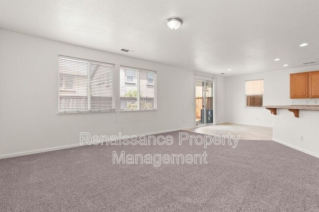 Building Photo - 339 American Farms Ave