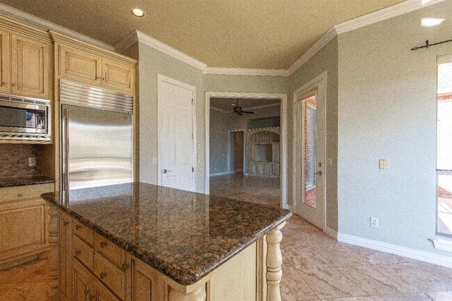 Building Photo - 16912 Rugosa Rose Dr
