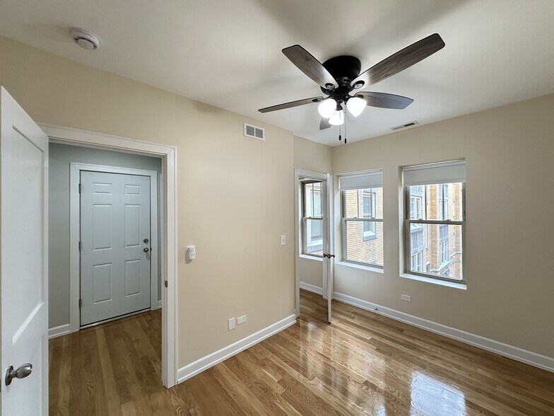 Building Photo - 234 S Maple Ave