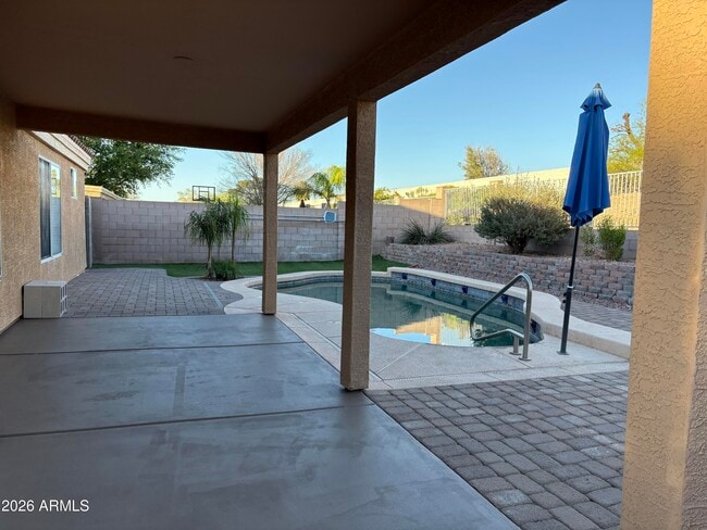 Building Photo - 17901 N 111th Dr