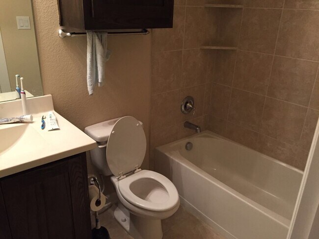Building Photo - Gorgeous House For Lease in Richardson