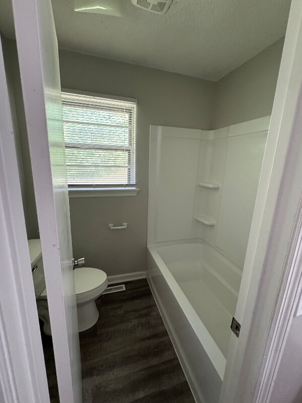 Building Photo - 4706 Metro Park Ln