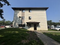 Building Photo - 527 8th Ave S