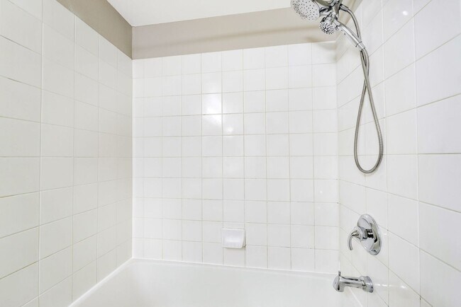 Building Photo - Elevated Henderson Living in a Gated Resort-Style Community!