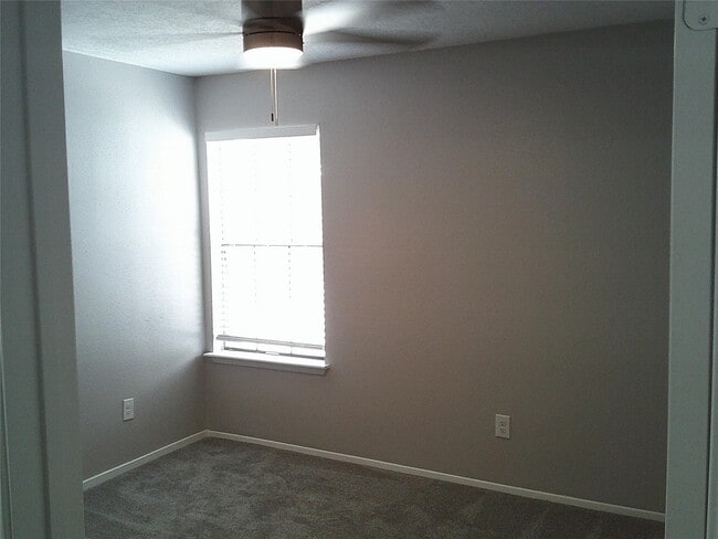 Building Photo - 13427 Garden Grove