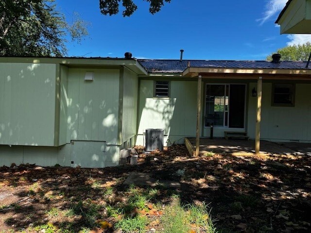 Building Photo - 8593 Victoria