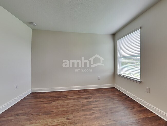 Building Photo - 20478 Calla Lily Dr