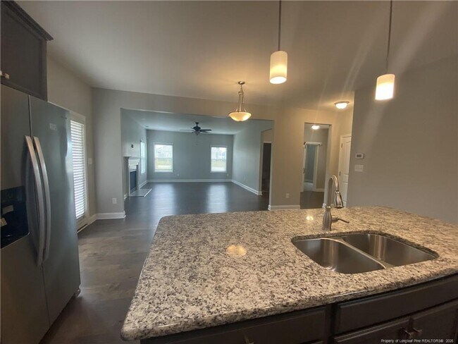 Building Photo - 3028 N Kilchattan Dr
