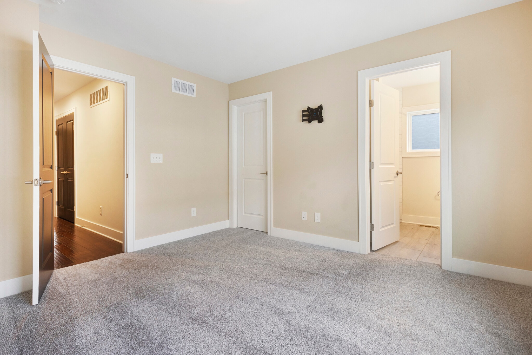 2nd bedroom - 764 N 6th St