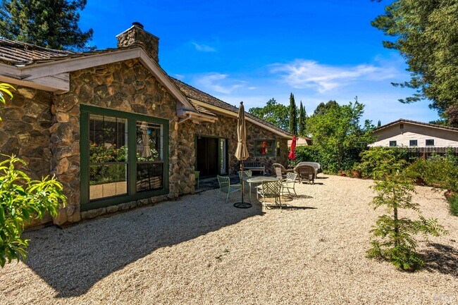 Building Photo - 6578 Oak Leaf Ct