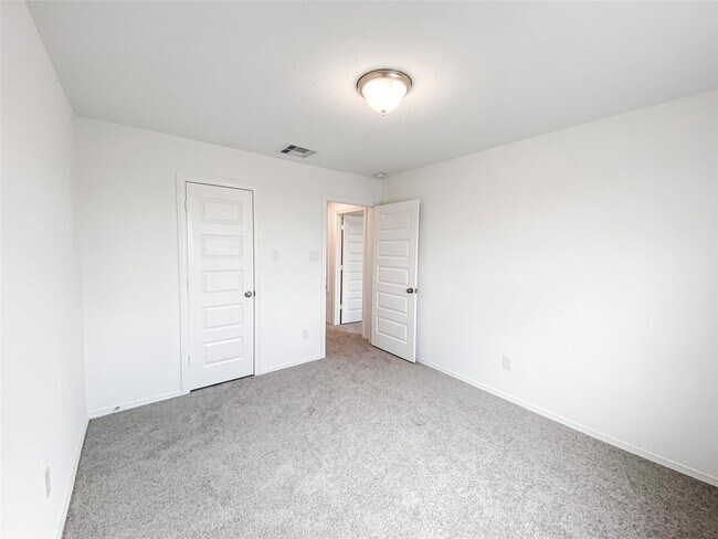 Building Photo - 5622 Tabula Rasa Dr