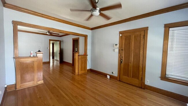 Building Photo - 2314 N Laramie Ave