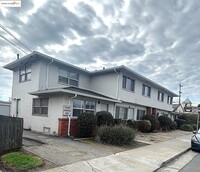 Building Photo - 3320 Barrett Ave