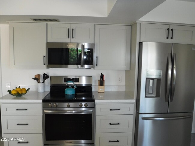 Building Photo - 12930 W Seville Dr