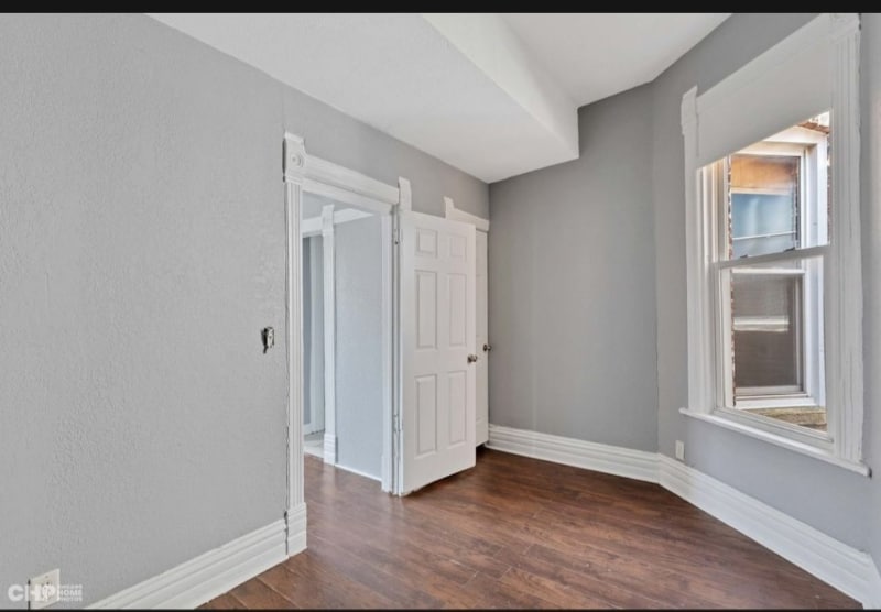 Building Photo - 1124 S Sacramento Blvd