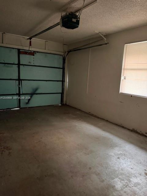 Building Photo - 14661 Flamingo Rd