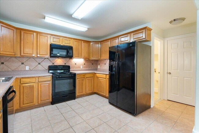 Building Photo - 500 Tillery St
