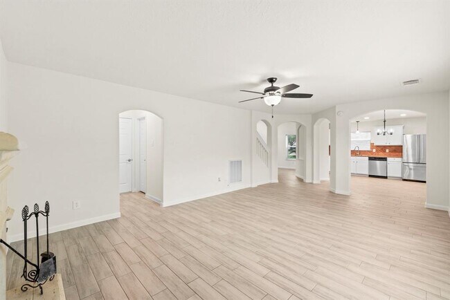 Building Photo - 20231 Mammoth Falls Dr