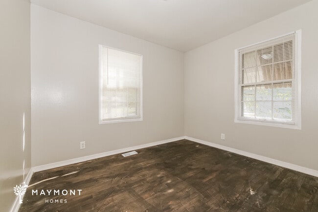 Building Photo - 9302 Stark Ave