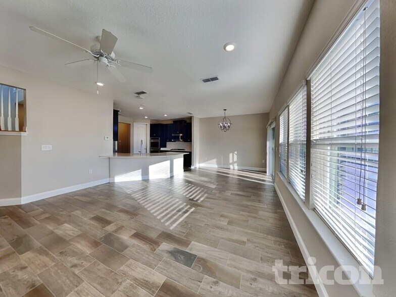 Building Photo - 195 Silver Creek Pl