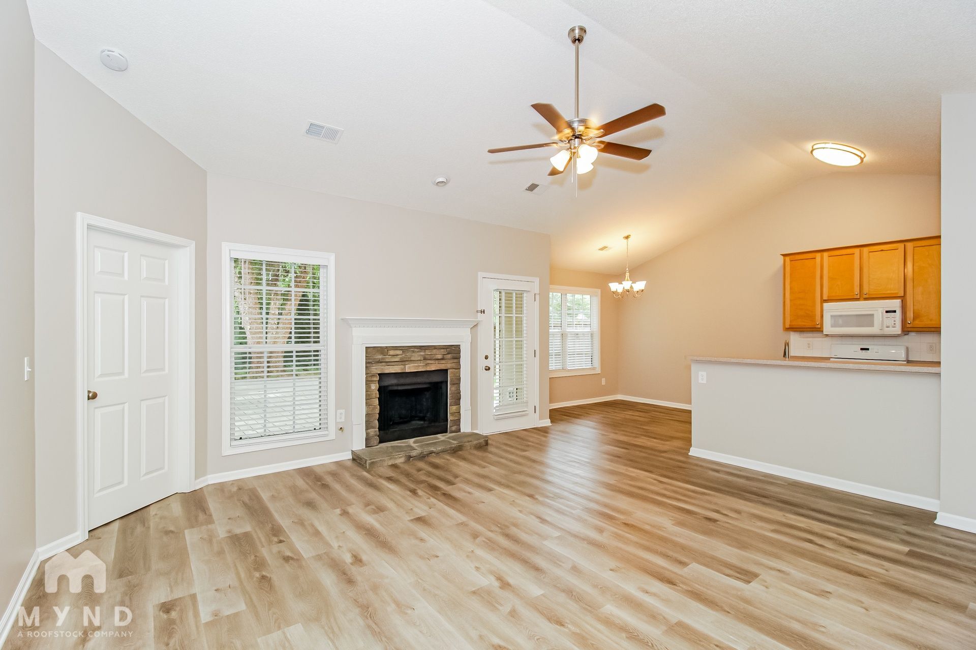 Building Photo - 142 Hunterian Pl