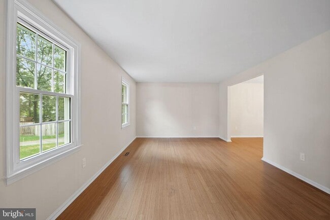 Building Photo - 6361 Woodland Ridge Ct
